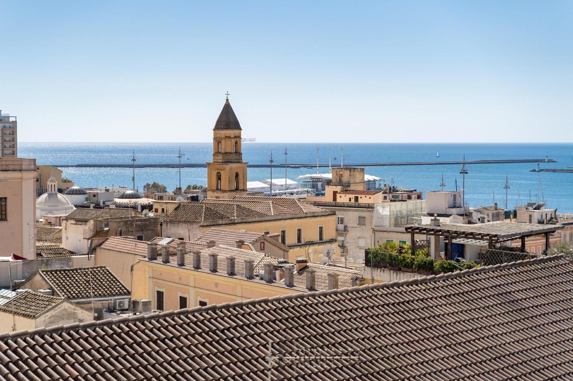 La Dolce Vita Cagliari Esterno foto