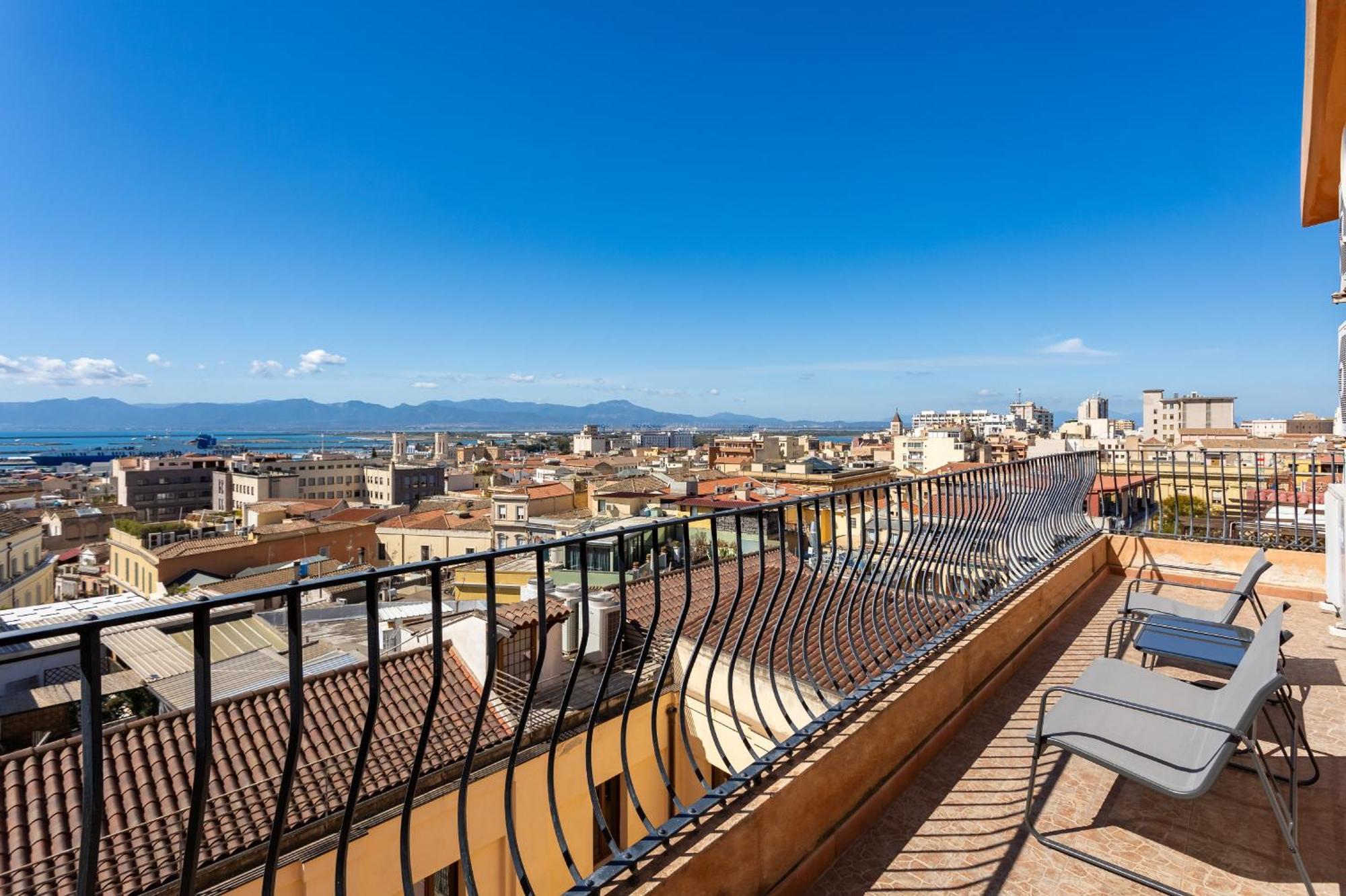 La Dolce Vita Cagliari Esterno foto